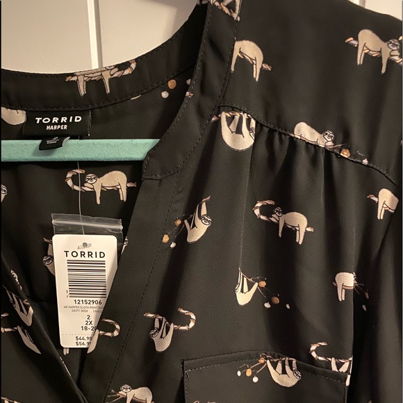 ❌SOLD❌ HARPER SLOTH PRINT GEORGETTE PULLOVER - Picture 5 of 6